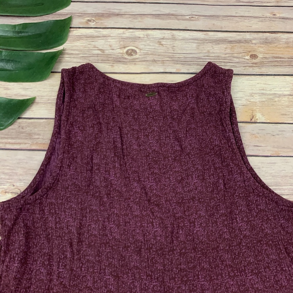 O'Neill women's purple floral sleeveless boho top - Picture 7 of 8
